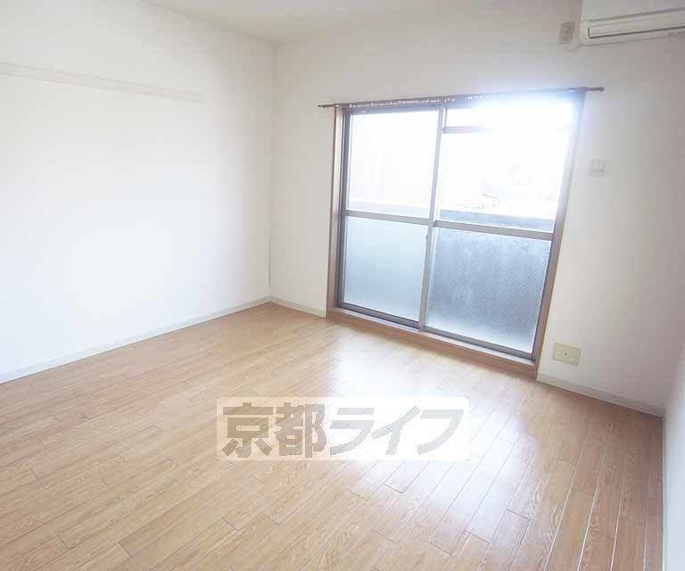 居室・リビング　広めのお部屋です。