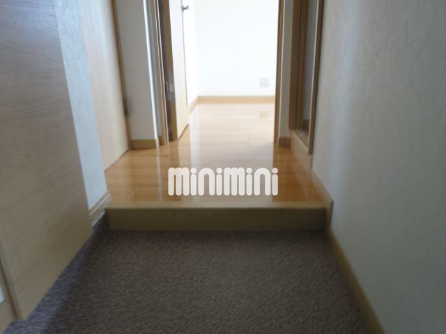 玄関　シューズロッカーあり