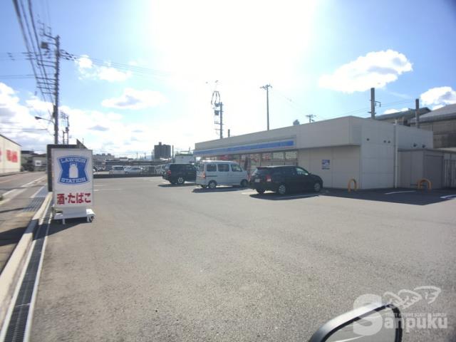 コンビニ　ローソン（コンビニ）まで394m