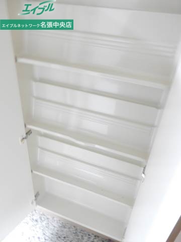 収納　同物件の別号室になります。