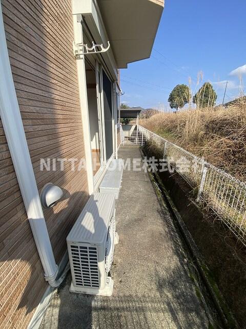 バルコニー　南東向きの明るい専用テラスもあり☆