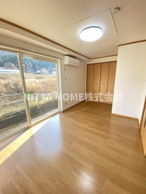 居室・リビング　照明を各部屋に完備しました！