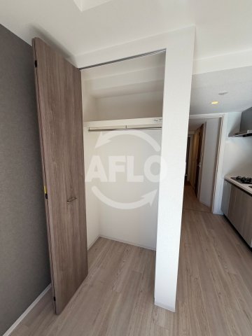 収納　Metrosa谷町六丁目North　クローゼット