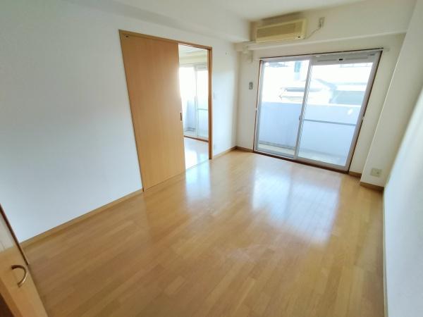 居室・リビング　広々リビング！