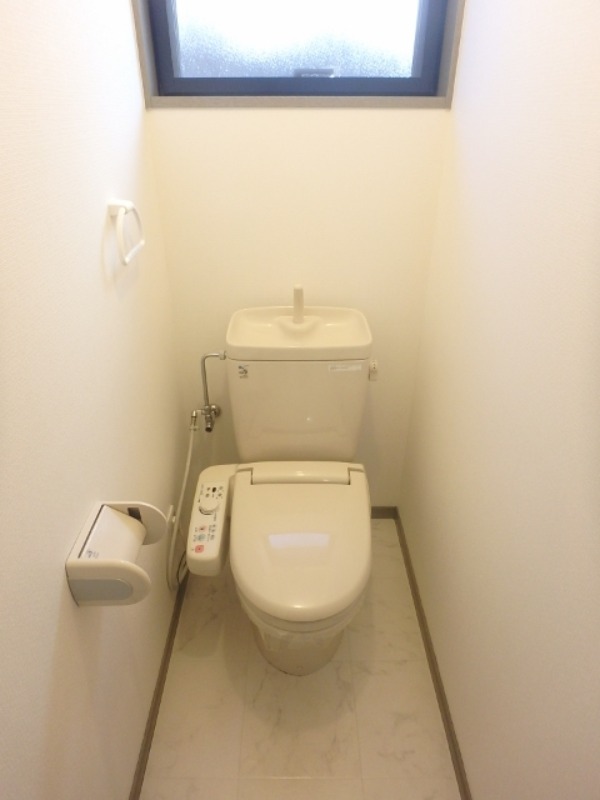 トイレ　図面と現状に相違がある場合には現状を優先