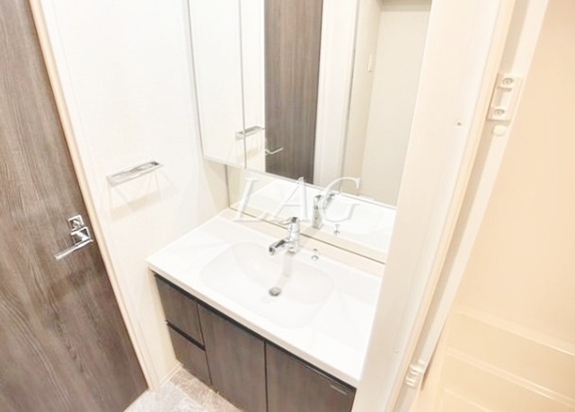 洗面設備　洗面台です。