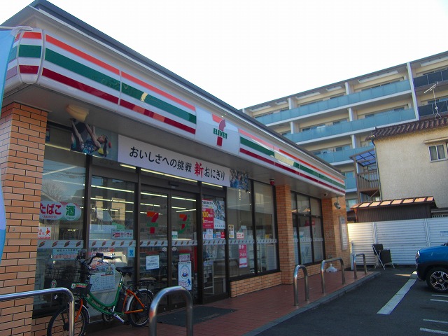 コンビニ　セブンイレブン 市川鬼越2丁目店（コンビニ）まで611m