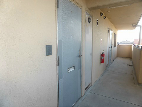 玄関　参考写真