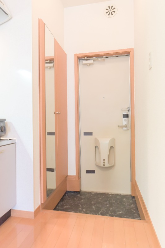 玄関　シューズＢＯＸあります♪