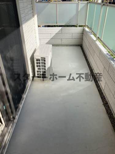 バルコニー　お洗濯にも便利なバルコニー付き