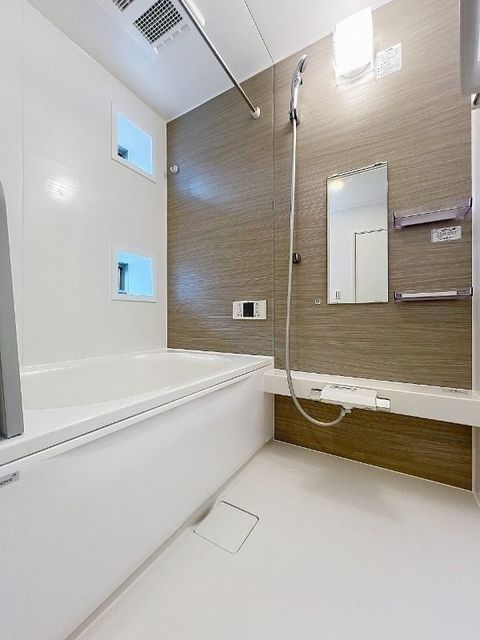 バス・シャワールーム　別部屋参考画像