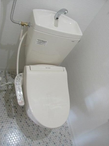 トイレ　ウォシュレット設置済みです！