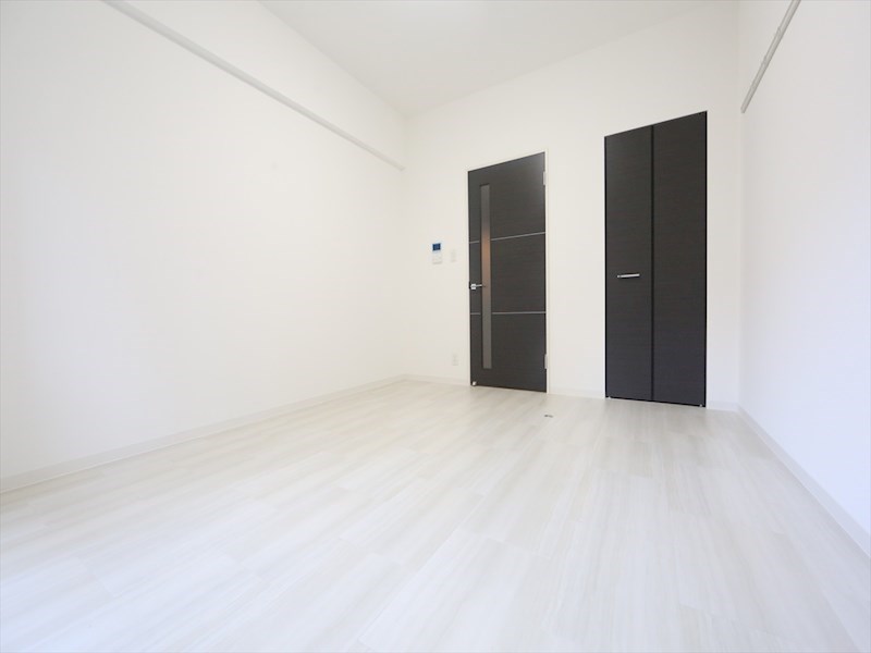 居室・リビング　洋室7.8帖　クローゼット付（収納充実してます）