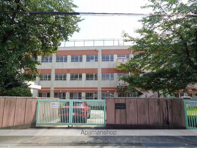 小学校　森孝西小学校（小学校）まで236m