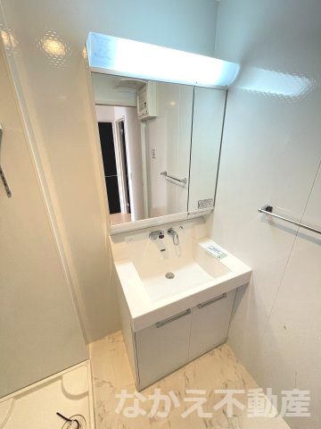 洗面設備　広い洗面スペース