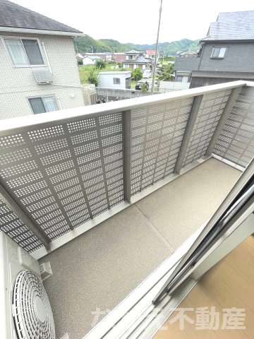 バルコニー　バルコニー付きです