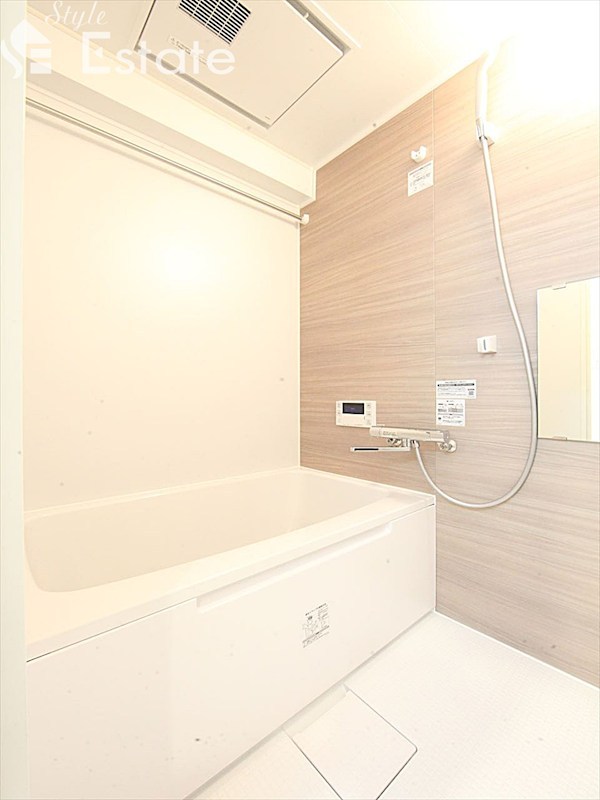 バス・シャワールーム　バスルーム