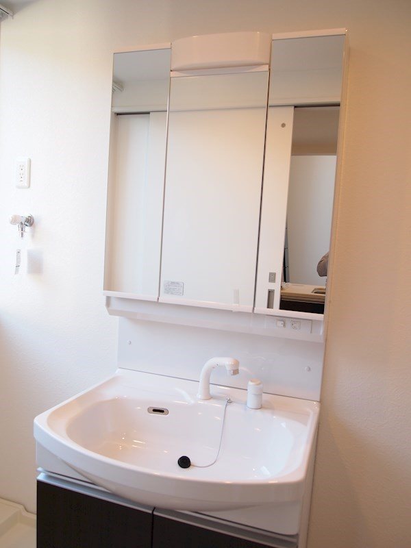 洗面設備　同型