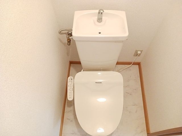 エルディム平沢のトイレ写真