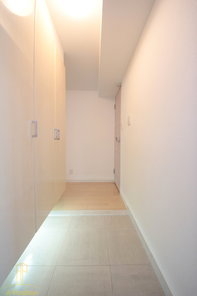 玄関　アーデンタワー新町