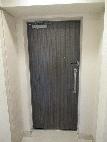玄関　※参考写真