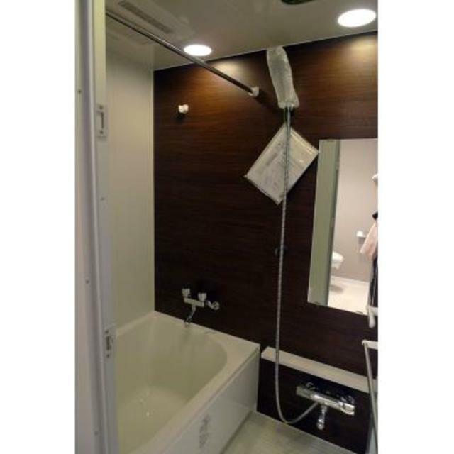 バス・シャワールーム　※写真は同タイプ住戸です。