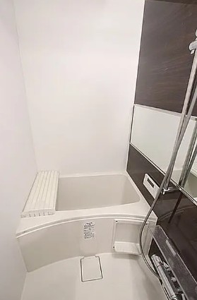 バス・シャワールーム　※別部屋参考写真