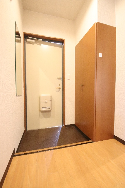 玄関　別室の参考写真です。※現況優先