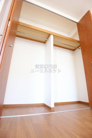 収納　クローゼット付きでお部屋もスッキリ♪