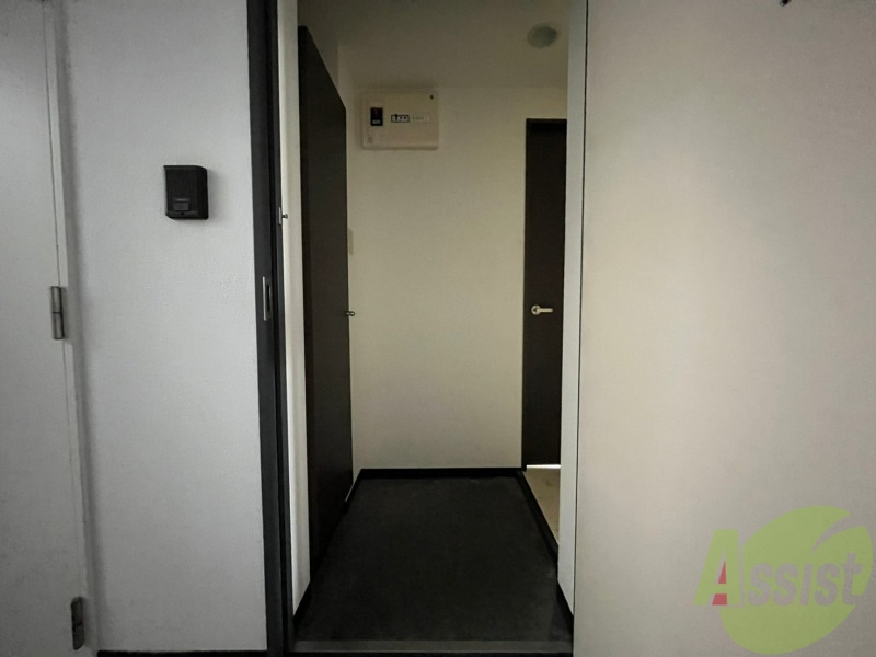 玄関　玄関の様子です。明るい印象ですね。気分もあがりそう。