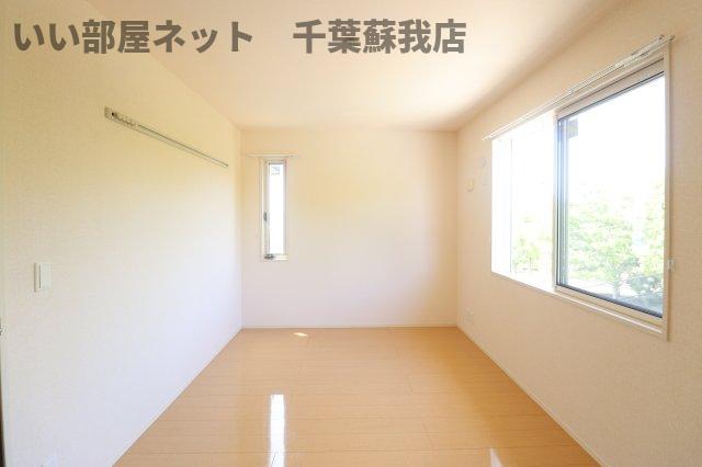 その他部屋・スペース　落ち着いて過ごせるお部屋なので、寝室にいかがでしょうか