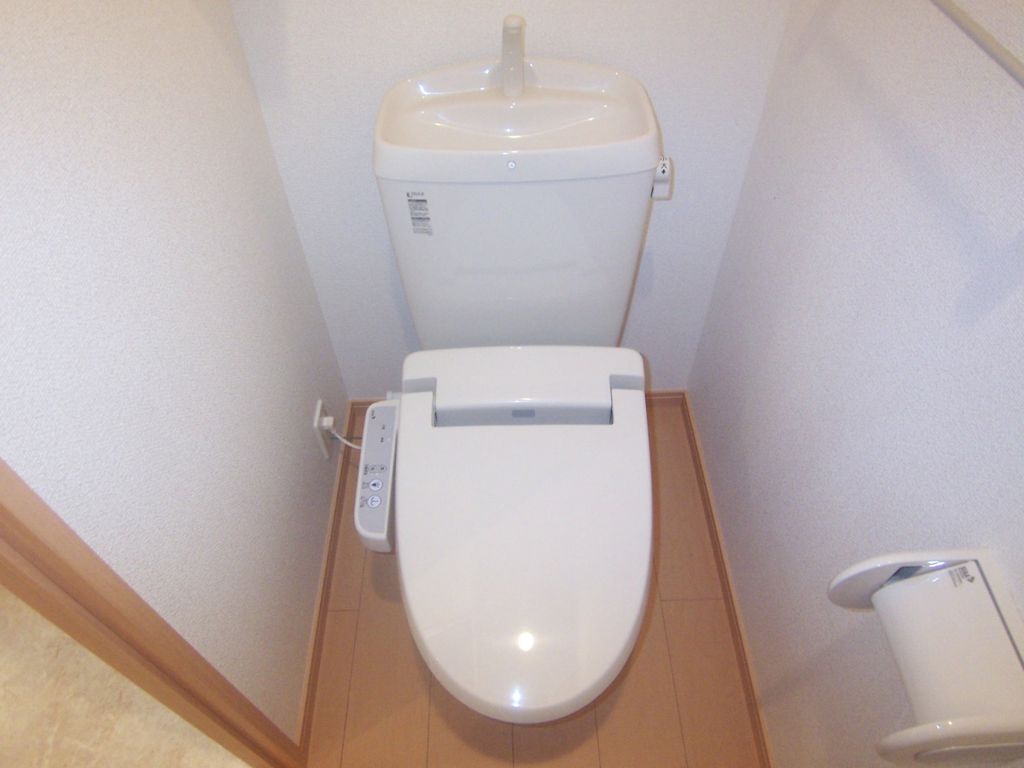 トイレ　トイレ