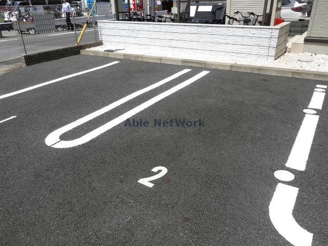 駐車場　駐車場