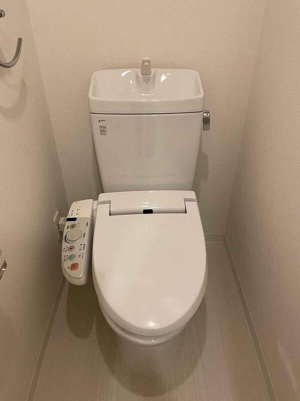 トイレ　落ち着いたトイレです
