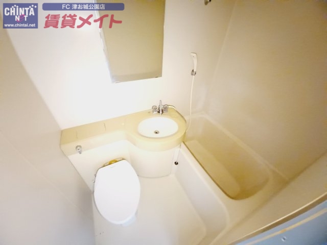 バス・シャワールーム　別室の写真です。