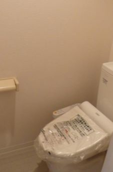 トイレ　別号室参考写真