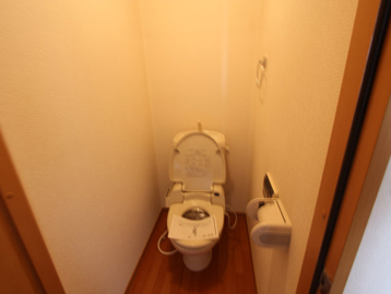 その他　温水シャワー付きトイレです