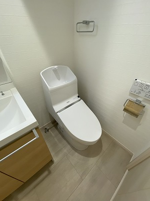 トイレ　※同建物別部屋