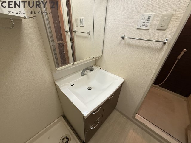 洗面設備　独立洗面化粧台付きでおすすめです！