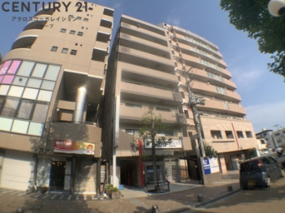 建物外観　安心のオートロック付きです♪