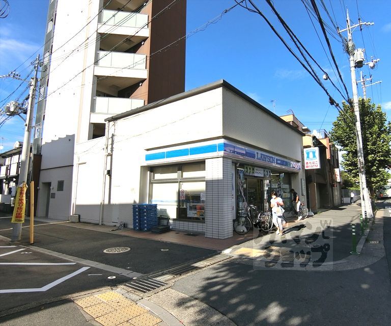 コンビニ　ローソン四条中新道店（コンビニ）まで110m