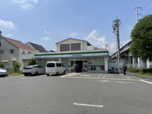 コンビニ　ファミリーマート 西宮上大市店（コンビニ）まで296m