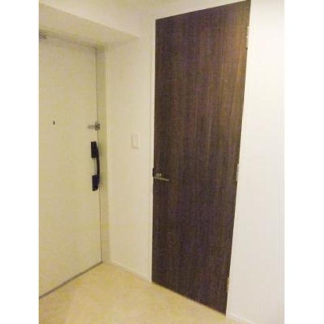 玄関　※写真は同タイプ住戸です。