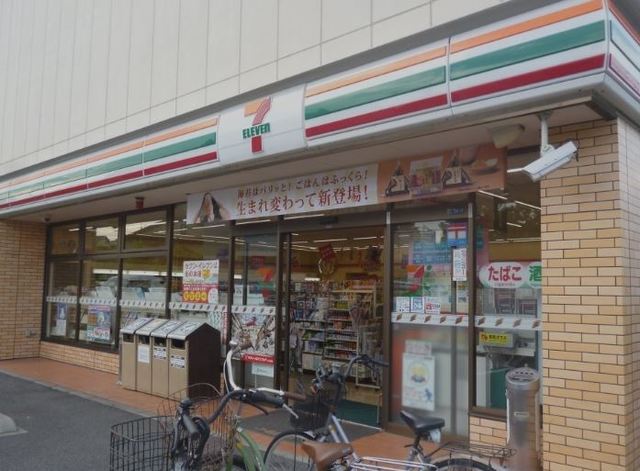 コンビニ　セブンイレブン葛飾東金町4丁目店（コンビニ）まで231m