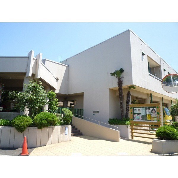 幼稚園・保育園　みなもと幼稚園（幼稚園・保育園）まで353m