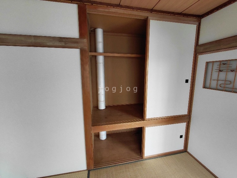 収納　収納が大きく、たくさんものが入ります。
