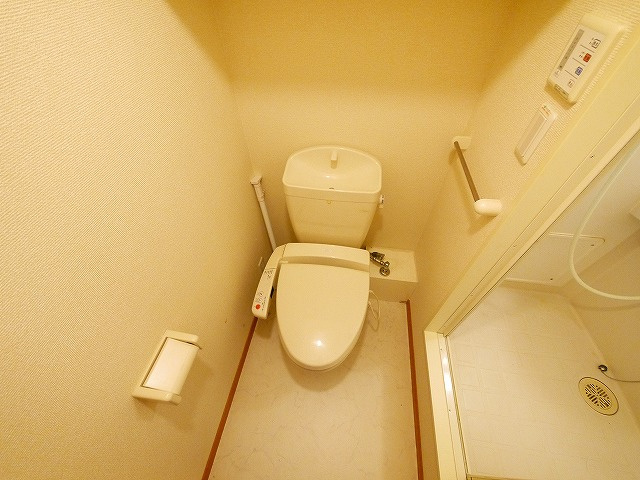 トイレ　コンパクトで使いやすいトイレです