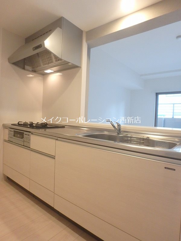 キッチン　別部屋の写真