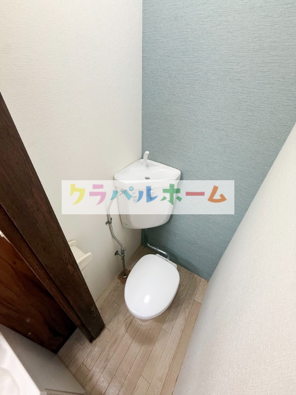 阪急京都線 南方駅 徒歩7分 2階建 築51年のトイレ写真