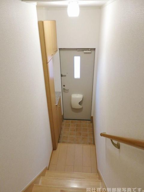 セントラル道本Aの玄関写真